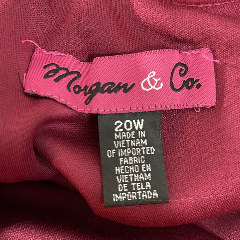 Morgan & Co. Juniors' Embroidered Cold-Shoulder Fit & Flare Dress Pockets Sz 20W - Picture 10 of 14